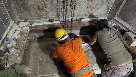 Jeruzalėje esančiame Kristaus kape pradėti konservavimo darbai