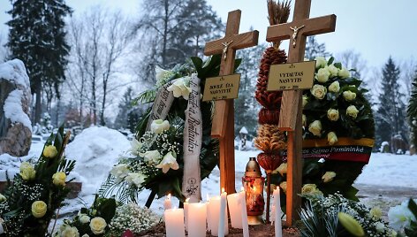 V.Nasvyčio laidotuvės