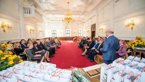 Kauno metų mokytojo apdovanojimai