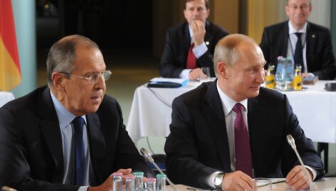 Sergejus Lavrovas ir Vladimiras Putinas