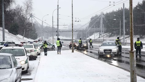 Rytinis kelių policijos reidas