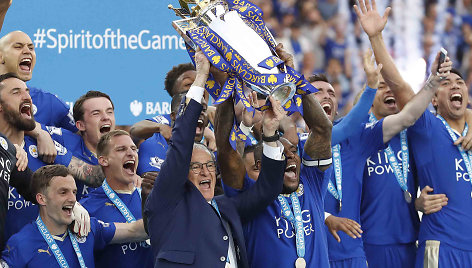 Praėjusio sezono Anglijos čempionai "Leicester City" futbolininkai