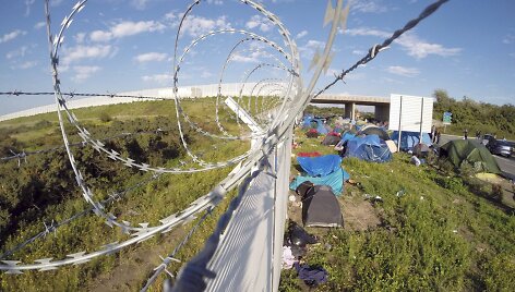 Migrantai &bdquo;Naujosiose džiunglėse&ldquo; &ndash; stovyklavietėje prie Kalė Prancūzijoje