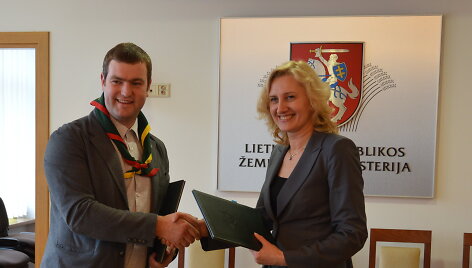 Bendradarbiavimo sutarties pasira&scaron;ymo akimirka