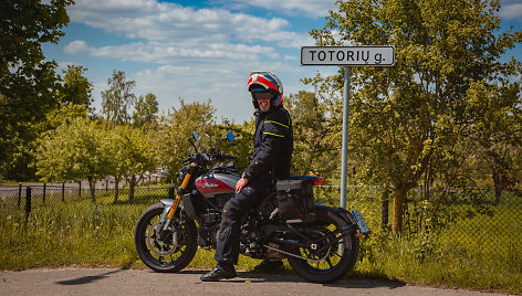 Karolis Mieliauskas startuoja intelektualiame ralyje „Mototourism Sprint“