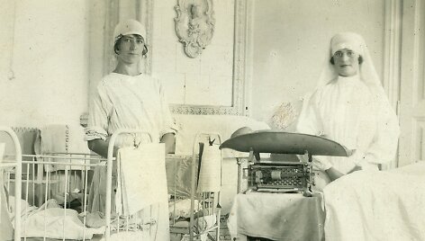 Gimdymas ligoninėje, 1927 m
