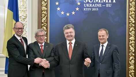 Linksmasis Eurogrupės vadovas Jeanas-Claude'as Junckeris