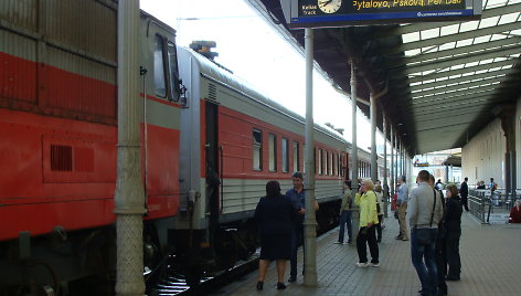 2015 m. gegužės 30 d. geležinkelio entuziastų organizuotos traukinio palydėtuvės. 