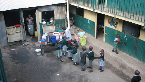 Nairobio Hurumos lū&scaron;nyne esanti &bdquo;Furahos&ldquo; mokykla