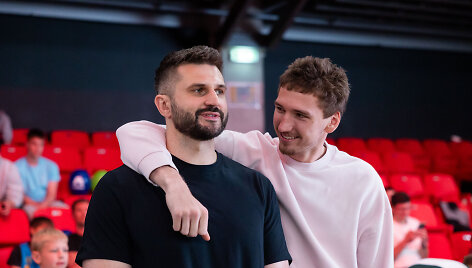 Linas Kleiza, Matas Buzelis