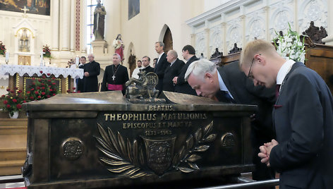 Palaimintojo Teofiliaus Matulionio palaikai grąžinami į Kaišiadorių katedrą