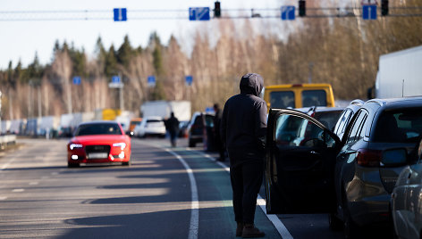 Automobilių eilė į Baltarusiją ties Medininkais