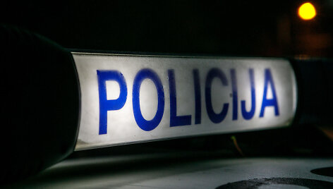 Policijos priemonė prie pėsčiųjų perėjų