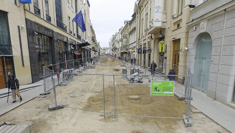 Vilniaus gatvėje dirba vos keli darbininkai