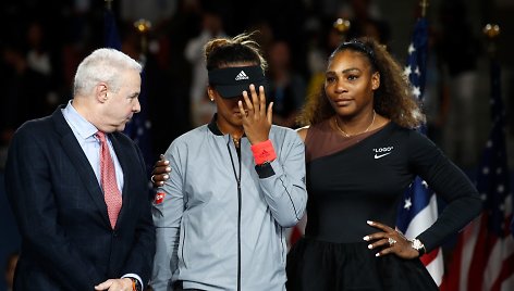 Naomi Osaka ir Serena Williams