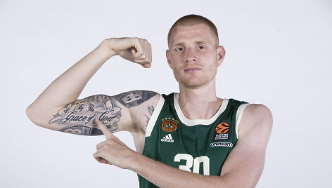 Aaronas White'as