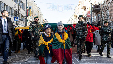 Lietuva vis „tirpsta“: įžvelgia grėsmę valstybės sanklodai