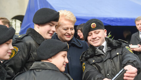 Dalia Grybauskaitė priėmė Generolo Povilo Plechavičiaus mokyklos kadetų priesaikas