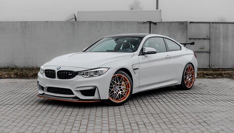 BMW M4 GTS