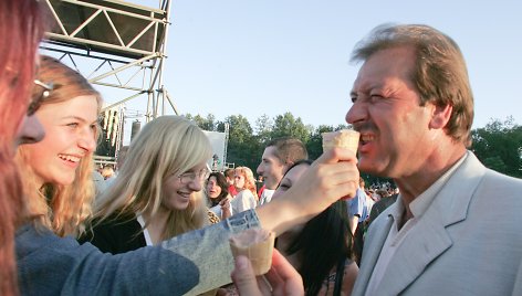 Viktoras Uspaskichas Ledų šventėje 2004 metais. / Kęstutis Vanagas nuotr.