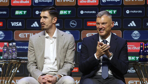 Nando De Colo ir &Scaron;arūnas Jasikevičius