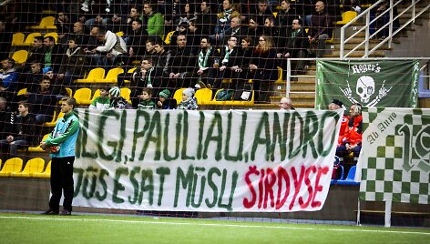 &bdquo;Žalgirio&ldquo; sirgalių baneris buvusiems žaidėjams