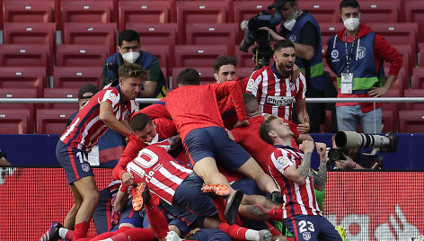 Madrido &bdquo;Atletico&ldquo; i&scaron;sigelbėjo mače su &bdquo;Osasuna&ldquo; dviem įvarčiais per 10 paskutinių minučių. 