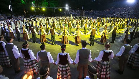 Ansamblių vakare – liaudies menas