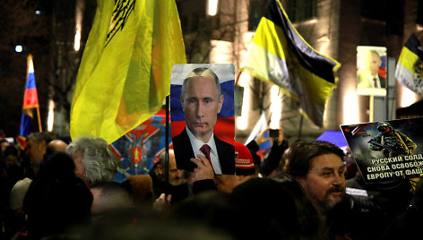 Vladimiro Putino plakatas proteste elgrade