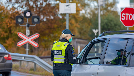 Pareigūnai prie geležinkelio pervažų Kretingoje ir Klaipėdoje vykdė prevencines akcijas