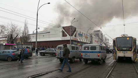 Gaisras prekybos ir pramogų centre „Žiemos vyšnia“ Kemerove