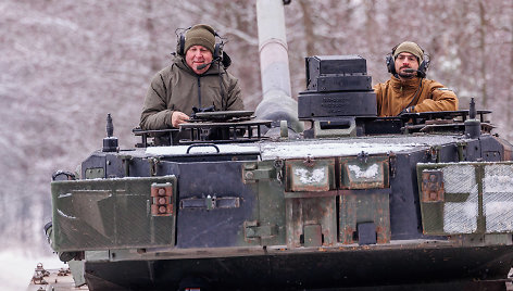 Tankų Leopard testavimas Gaižiūnų poligone