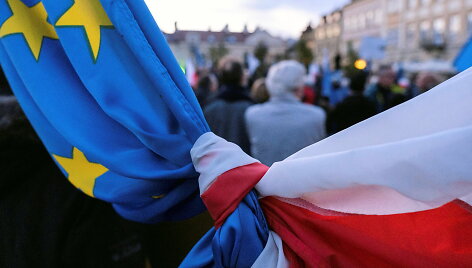 Lenkijos ir Europos Sąjungos vėliavos