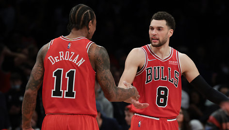 „Chicago Bulls“: DeMaras DeRozanas ir Zachas LaVine'as.