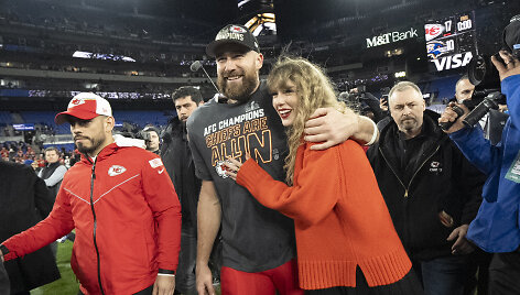 Travisas Kielce ir Taylor Swift