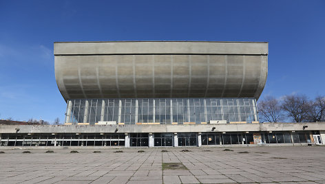 Apleisti ir nenaudojami Vilniaus koncertų ir sporto rūmai