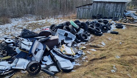 Senos automobilių padangos