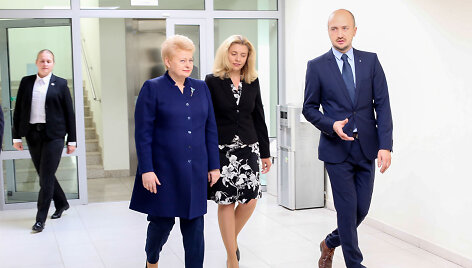 Prezidentė Dalia Grybauskaitė lankosi &bdquo;Transparency school&ldquo; stovykloje