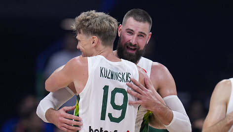 Jonas Valančiūnas ir Mindaugas Kuzminskas