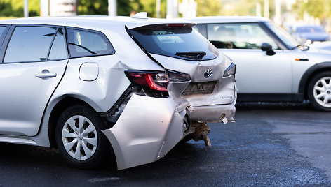 BMW ir „Toyota“ avarija Rinktinės gatvėje