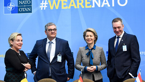 Arlette Conzemius, Stevenas Vandeputas, Ursula von der Leyen ir  Frankas Bakkejensenas