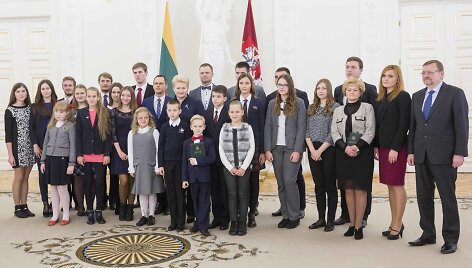 Apdovanojimų akimirka