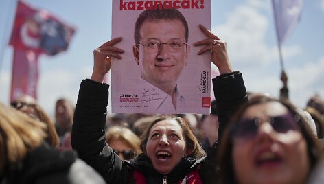 Suimto E. Imamoglu &scaron;alininkai / Francisco Seco / AP