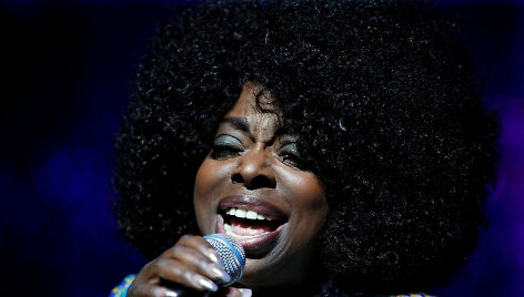 &nbsp;Angie Stone