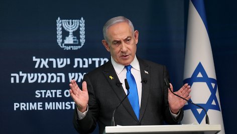 Izraelio Ministras Pirmininkas Benjamin Netanyahu spaudos konferencijoje Jeruzalėje. / ABIR SULTAN / via REUTERS