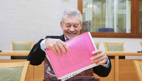 Konservatorių Priežiūros komitetas ai&scaron;kinasi Juozo Pundziaus turtų kilmę