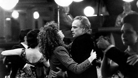 Maria Schneider ir Marlonas Brando filme „Paskutinis tango Paryžiuje“ (1972 m.)