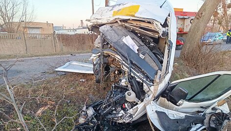 Automobilio likučiai, žuvęs vairuotojas &ndash; Lietuvos pilietis