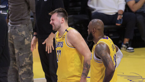 Lukas Dončičius ir LeBronas Jamesas