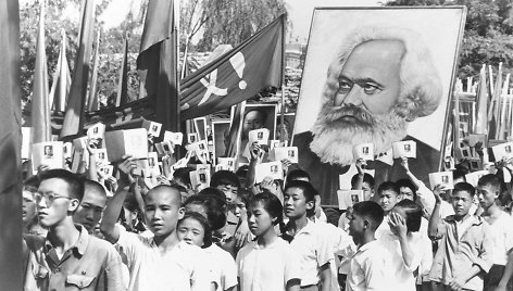 Chunveibinų eisena Kinijoje „kultūrinės revoliucijos“ laikotarpiu (1966 m.)